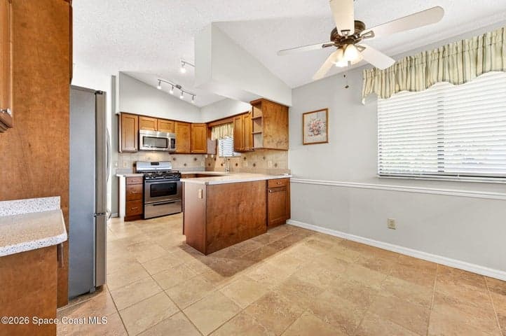 810 Parkside Place #810, Indian Harbour Beach, FL 32937 — photo 19