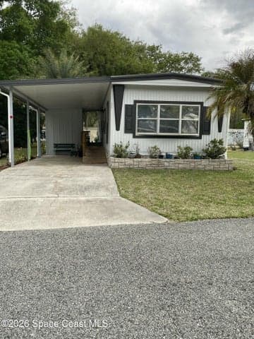 1020 Laurel Court NE, Palm Bay, FL 32907