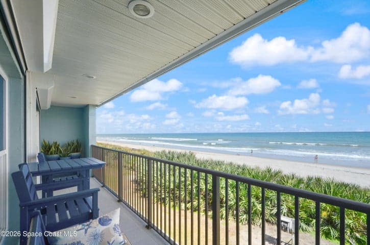 1923 Jimmy Buffett Memorial Highway C-3, Indian Harbour Beach, FL 32937