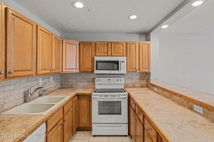 2925 N Jimmy Buffett Memorial Highway 101, Indialantic, FL 32903 — photo 13