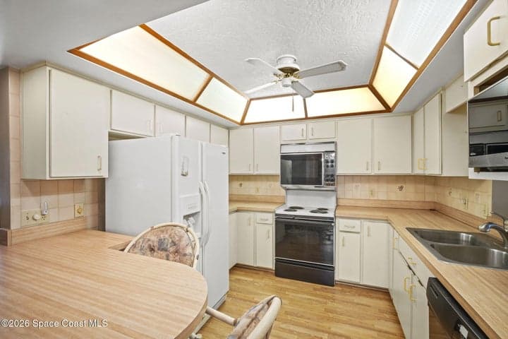 185 Moore Avenue, Merritt Island, FL 32952 — photo 10