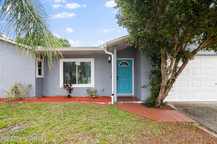 823 Lamplighter Drive NW, Palm Bay, FL 32907
