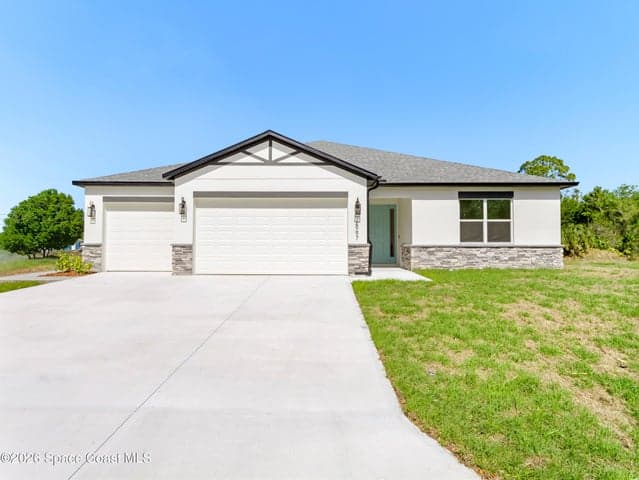 2981 Gaffney Avenue SE, Palm Bay, FL 32909