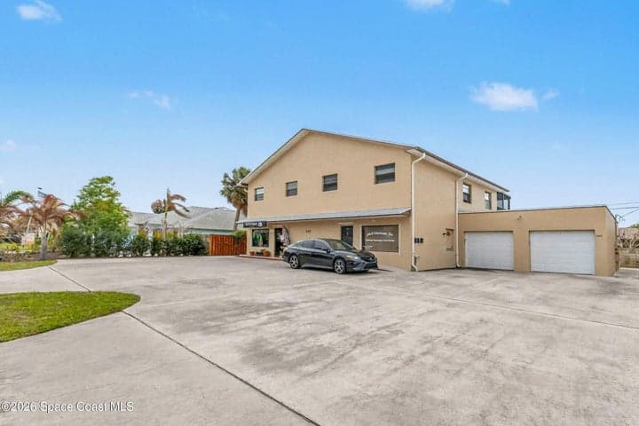 565 Jackson Avenue, Satellite Beach, FL 32937