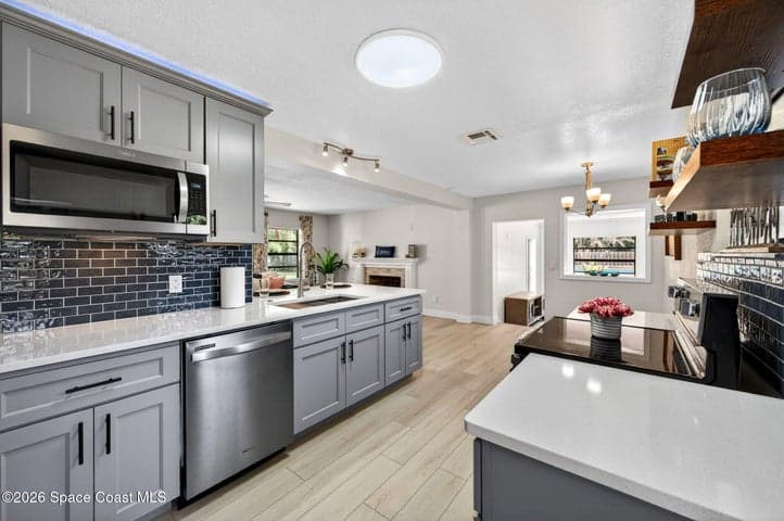 7486 Livingstone Lane, Melbourne, FL 32904 — photo 5