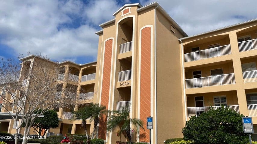 6828 Toland Drive 402, Melbourne, FL 32940
