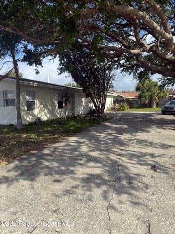 140 Niemira Avenue, Indialantic, FL 32903
