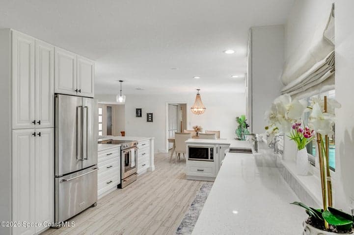 525 Bahama Drive, Indialantic, FL 32903 — photo 9