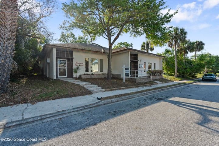 2101 Grant Place, Melbourne, FL 32901