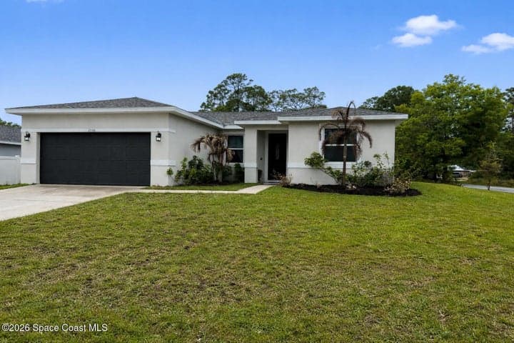 2106 Watkins Road SE, Palm Bay, FL 32909
