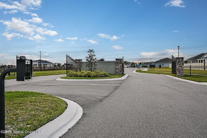 768 Soleway Avenue NW, Palm Bay, FL 32907 — photo 10