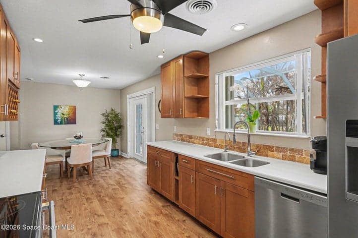 284 Thomas Barbour Drive, Melbourne, FL 32935 — photo 9