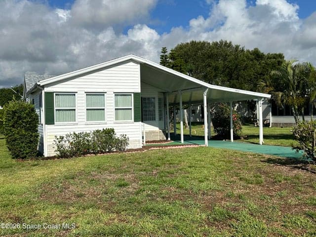 7530 Agawam Road, Micco, FL 32976