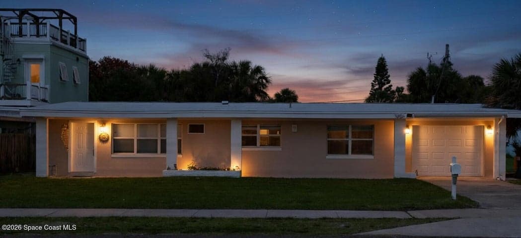 910 S Orlando Avenue, Cocoa Beach, FL 32931 — photo 3