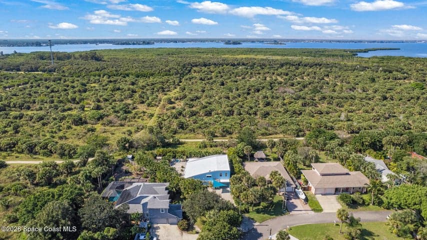 7144 Floridana Avenue, Melbourne Beach, FL 32951 — photo 4