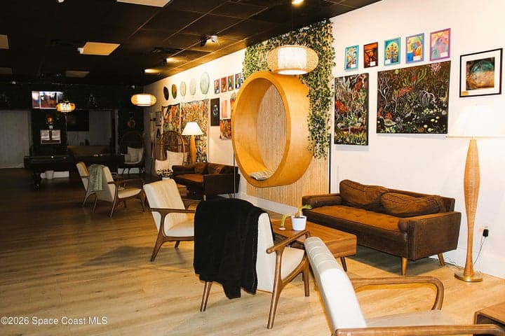 Photo 9