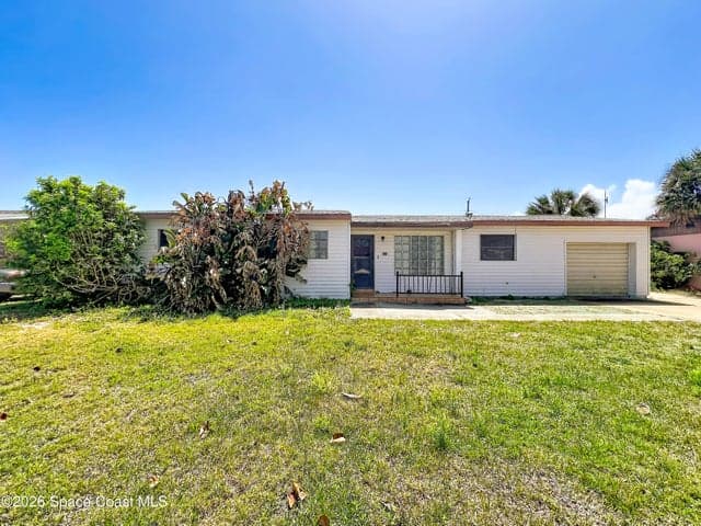 122 Eden Avenue, Satellite Beach, FL 32937