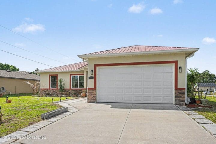 700 Cleaves Street SE, Palm Bay, FL 32909