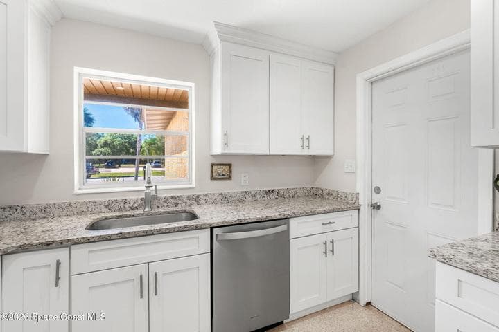 1230 Yacht Club Boulevard, Indian Harbour Beach, FL 32937 — photo 8