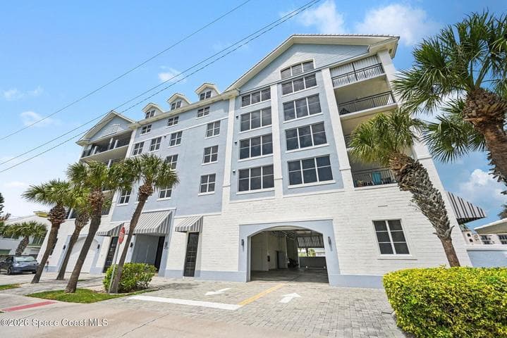 410 Hayes Avenue 401, Cocoa Beach, FL 32931