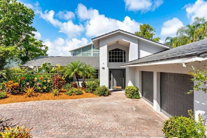975 Oak Street, Merritt Island, FL 32953