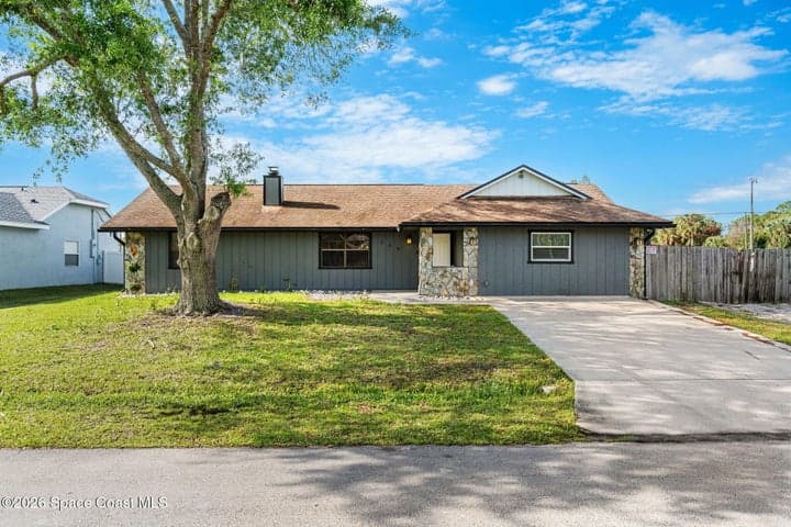 364 Hatcher Street SE, Palm Bay, FL 32909