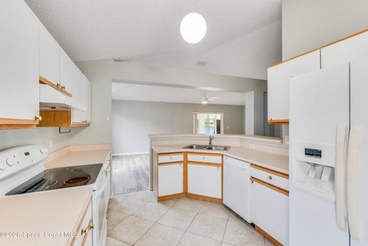 1563 Vista Lake Circle, Melbourne, FL 32904 — photo 17