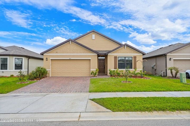 1814 Farmhouse Road SE, Palm Bay, FL 32909