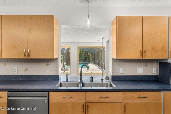 8637 Sylvan Drive, Melbourne, FL 32904 — photo 10