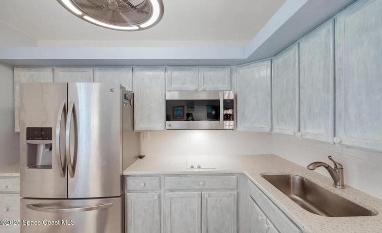 490 S Orlando Avenue #19, Cocoa Beach, FL 32931 — photo 4