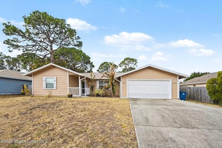 1070 Lee Avenue NW, Palm Bay, FL 32907
