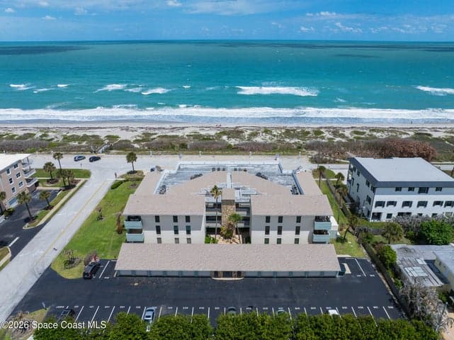 700 Wave Crest Avenue 205, Indialantic, FL 32903