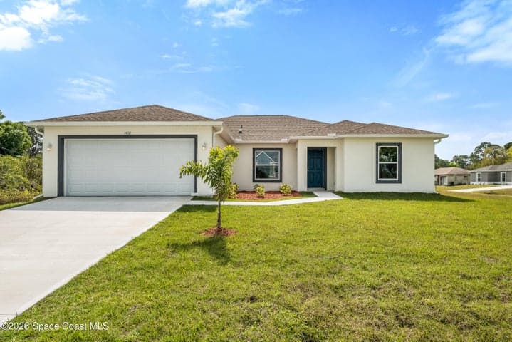239 Webbwood Avenue SW, Palm Bay, FL 32908