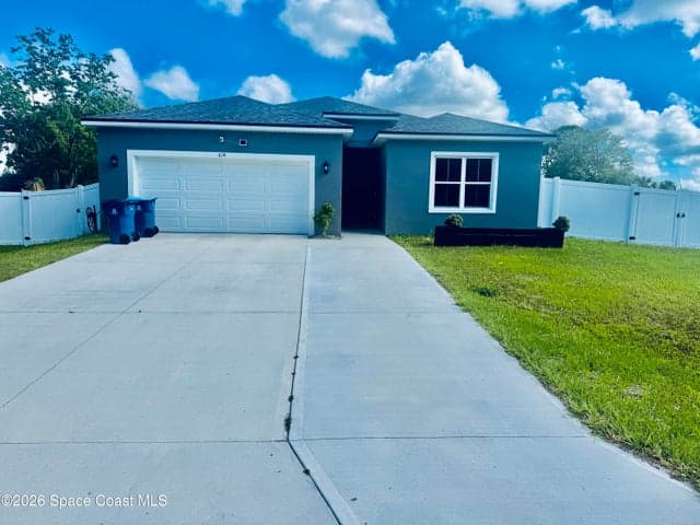 614 Lynbrook Street NW, Palm Bay, FL 32907