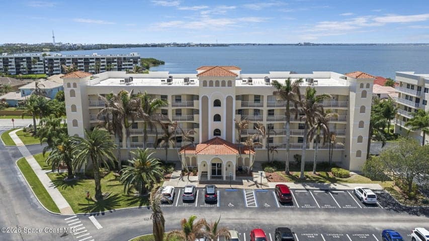 551 Casa Bella Drive 203, Cape Canaveral, FL 32920