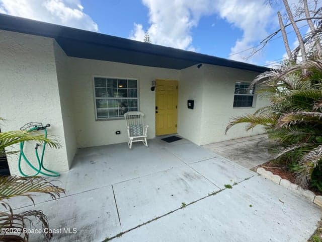 121 Franklyn Avenue, Indialantic, FL 32903