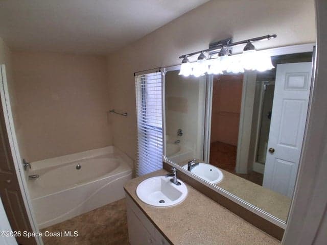 660 Wickham Lakes Drive, Melbourne, FL 32940 — photo 12