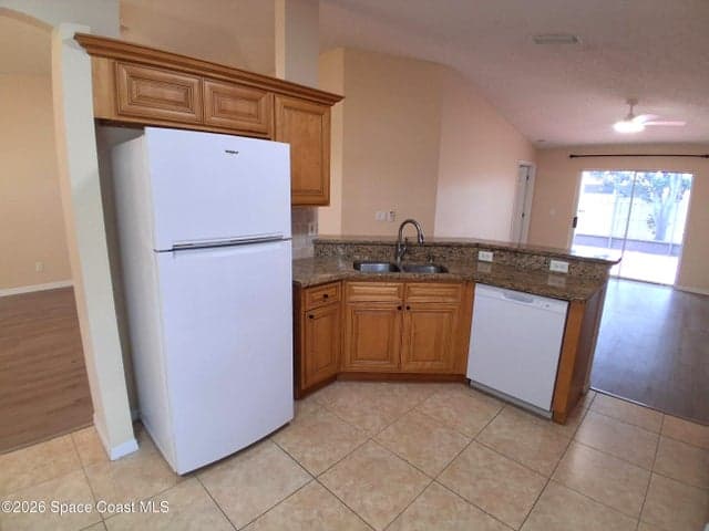 660 Wickham Lakes Drive, Melbourne, FL 32940 — photo 4