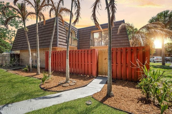 1812 Vista Oaks Circle NE, Palm Bay, FL 32905