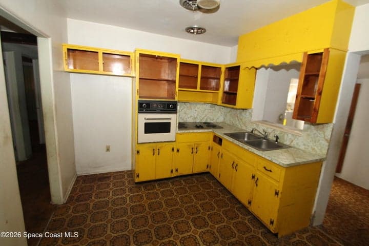 441 Bluff Drive, Melbourne, FL 32901 — photo 3