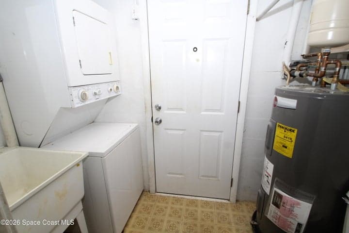 441 Bluff Drive, Melbourne, FL 32901 — photo 12