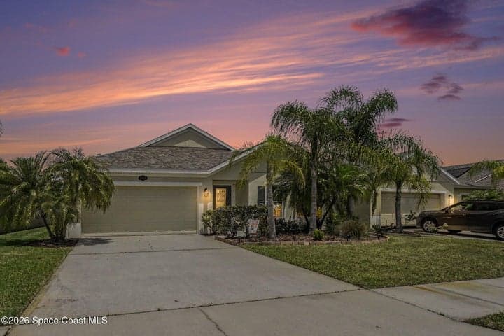 2365 Snapdragon Drive NW, West Melbourne, FL 32904