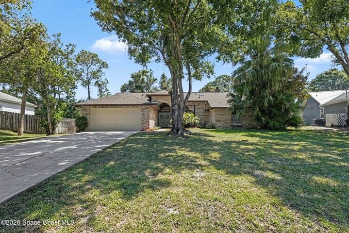 175 Memory Lane NE, Palm Bay, FL 32907