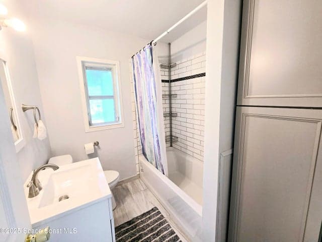 484 Poinciana Drive, Melbourne, FL 32935 — photo 17