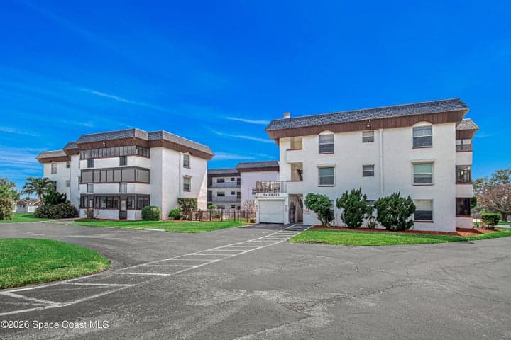 725 Port Malabar Boulevard NE 301, Palm Bay, FL 32905