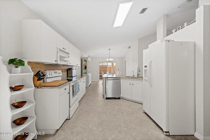 2049 Caledonia Place, Melbourne, FL 32940 — photo 15