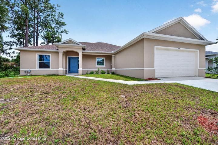 766 Starland Street SE, Palm Bay, FL 32909