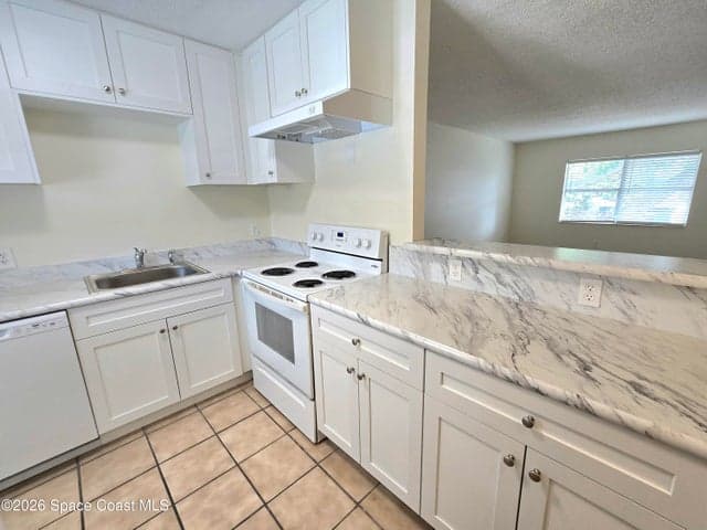 1728 Guava Avenue #7, Melbourne, FL 32935 — photo 4