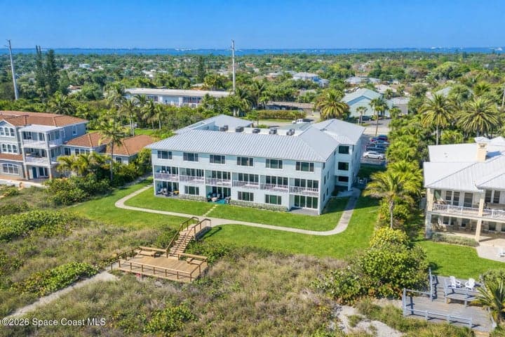 1321 S Miramar Avenue 4, Indialantic, FL 32903 — photo 6