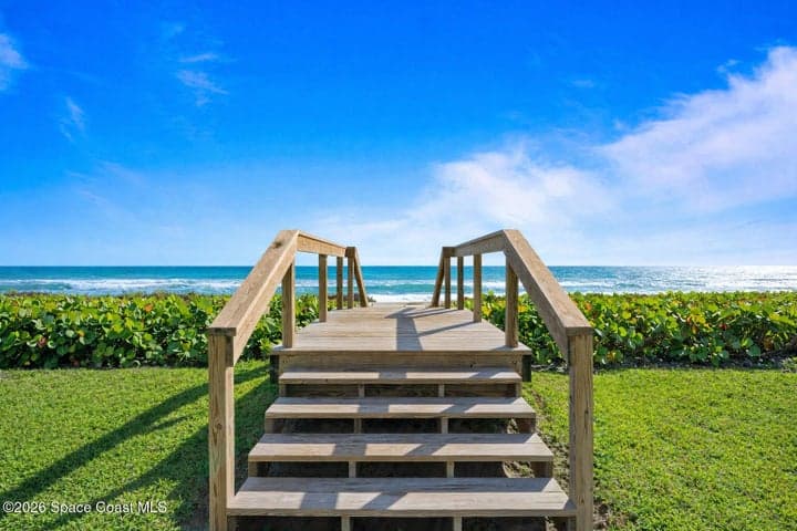 1321 S Miramar Avenue 4, Indialantic, FL 32903 — photo 11